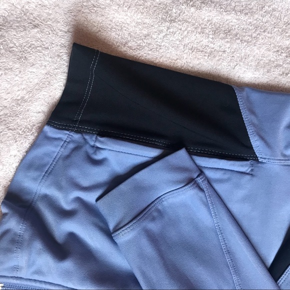 Nike Training Jacket Size Medium - Picture 3 of 4